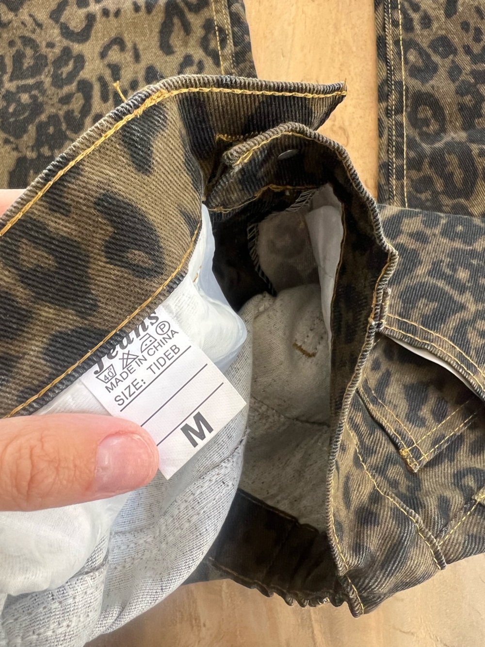 Boutique Leopard pants - Picture 5 of 6